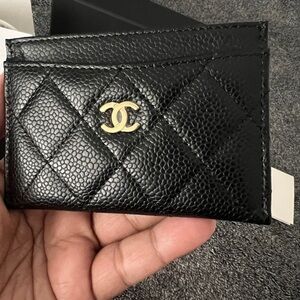 CHANEL•BNIB CAVIAR CARD HOLDER